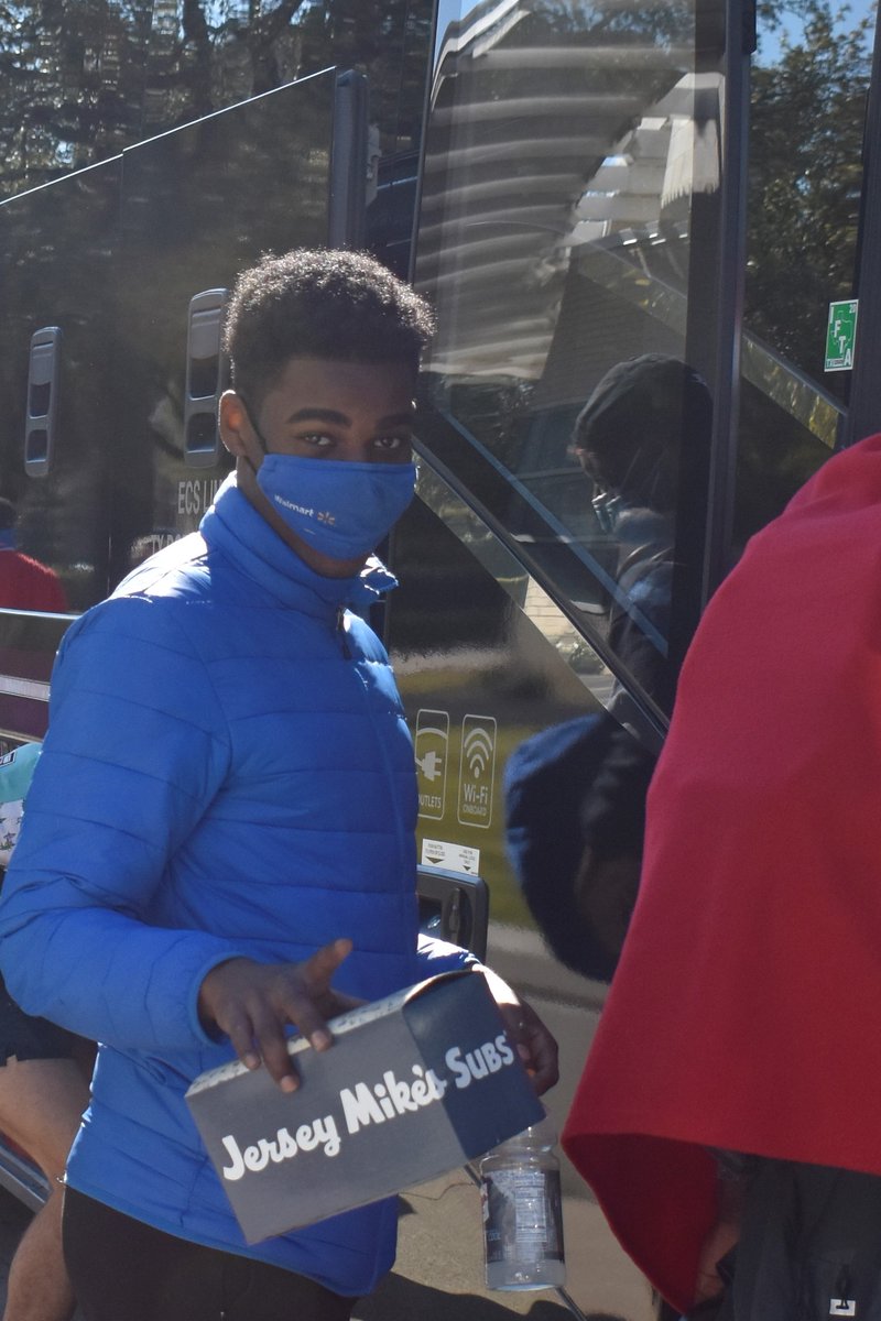 tweetsforlls's tweet photo. Its game day for @ParishFootball! #StateBound #DefendTheRing #LockTheFrontDoor https://t.co/JySnKqt0xK