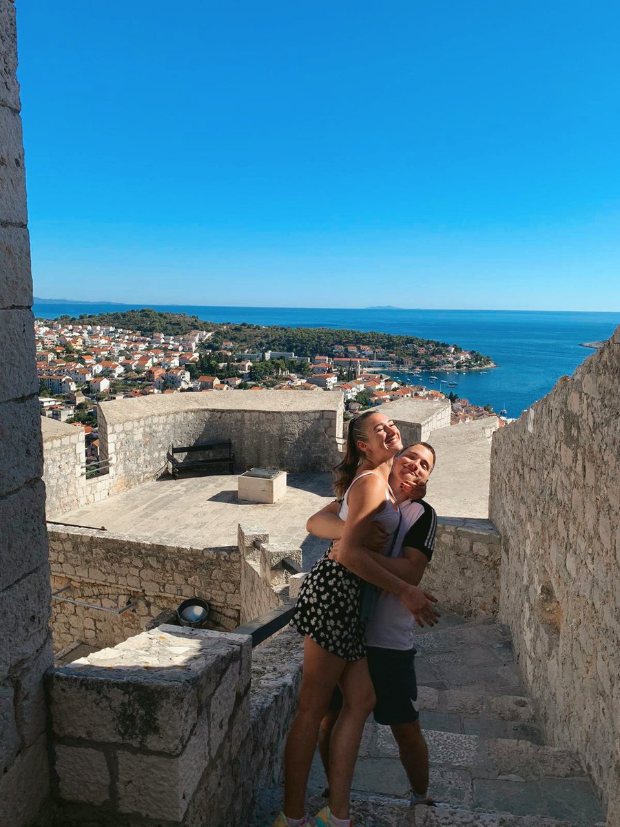 stoll_jade's tweet photo. Une année de plus a voyager, rire et s'aimer. J'ai de la chance de grandir avec toi et de t'avoir rien que pour moi.
Mataka ❤️ https://t.co/VPNCwg31WO