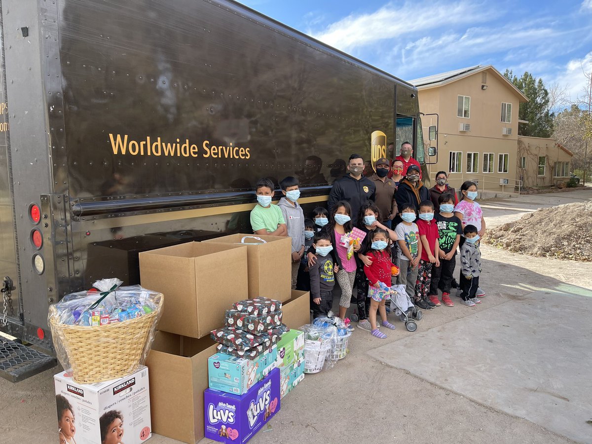 Today we had the opportunity to be Santa’s helpers and make a special delivery to the Reynolds Home @reynoldshome Thank you to our UPS family 🤎 for their generous donations. #ProudUPSer <a href="/san1vnk/">Vic Kilby</a> @RRWestOps <a href="/westtxdivision/">West Texas</a> <a href="/R_U_D_Y__V/">RudyV</a> <a href="/vizcaino_steven/">Steven Vizcaino</a> <a href="/AJamesDova/">Adam James Cordova</a> <a href="/Periodpam/">Pamela Acedo</a>