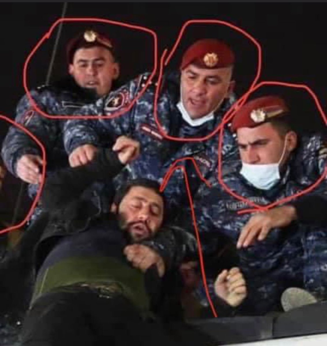 afsanam_'s tweet photo. "Democracy" in Armenia.
In the picture you can see the power structure that destroyed the action in Armenia. However, this power is aimed at the civilized people. Manifestation of Armenia's concept of "democracy".
#BIR2020
#KarabakhisAzerbaijan https://t.co/j760ILHjvj