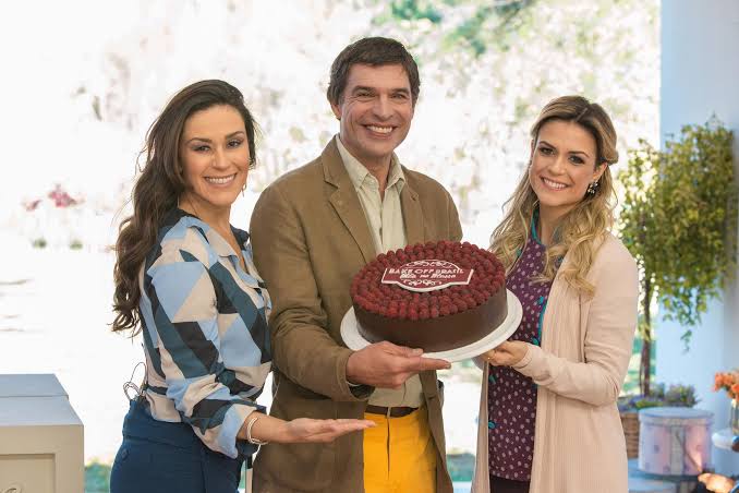 Rubenstv2's tweet photo. Neste sábado, 22h30, o SBT exibe a final do "Bake Off Brasil - Mão na Massa”, com apresentação de Nadja Haddad. Quantos pontos marcará a final? #BakeOffBrasilFinal https://t.co/I7XgIH2zuX