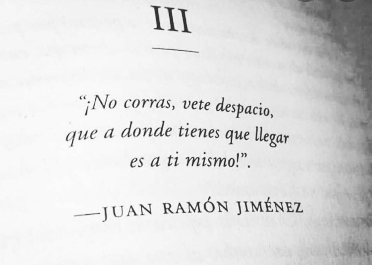 maraquinta's tweet photo. No importa lo rápido que gire todo a tu alrededor, no importa lo alto que griten a tu lado... importas tú. #juanramónjiménez #importas #cuandonoveselfinal #aprendiendo #dolorcronico #LecturaRecomendada https://t.co/Axj5naHFbG