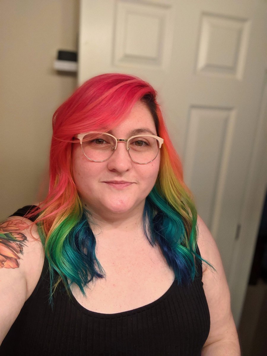 Oh hey twitter. I got new hair a few weeks ago. 🌈🌈🌈