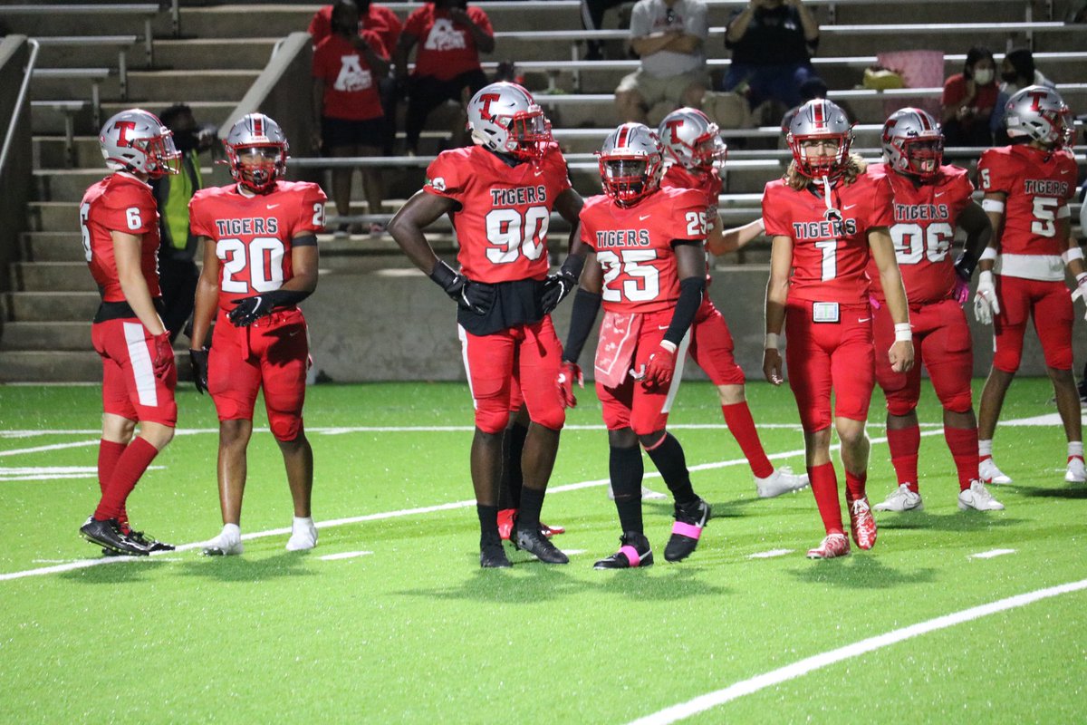 cadette_'s tweet image. I wouldn’t have it any other way! Thank you Travis community for the experience and support. Grateful!Much Love ❤️ #55out #90out