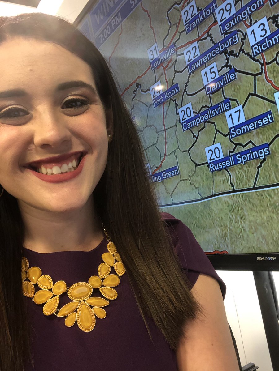 allyblakewx's tweet photo. Working morning and evening shows tonight and tomorrow! Join me at WKYT for the latest forecast, and pray tha I can get as much sleep as possible (please comment advice if you have done split shift before) #wkyt #kywx #splitshift #morning #evening #alwaysgrinding https://t.co/n02lmZPCh8
