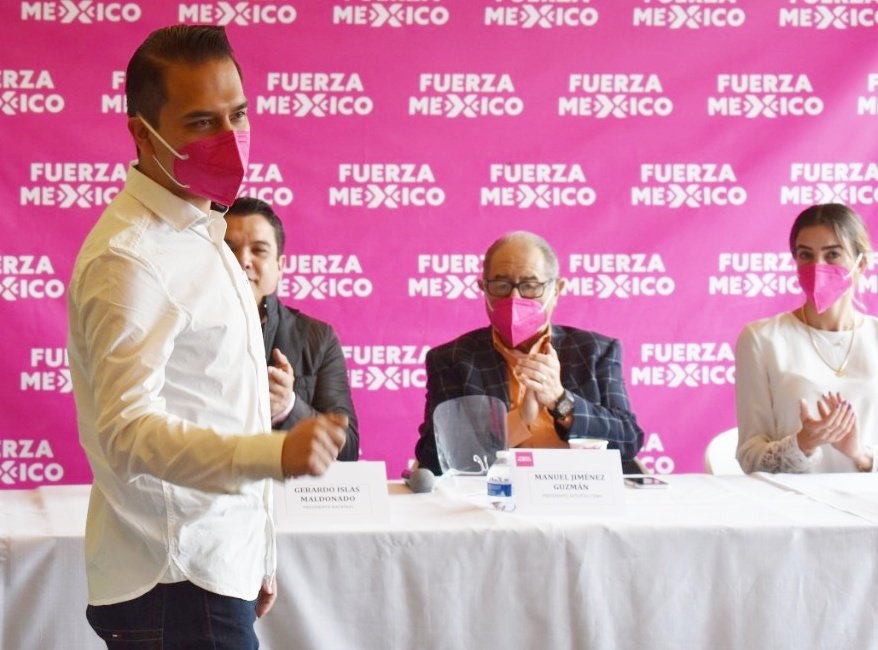 mbravobedolla's tweet photo. Hoy tomé protesta como Secretario Estatal de Jóvenes con #FuerzaPorMéxico

Tendremos la misión de incentivar la participación política de la juventud de una forma diferente.

Vamos con toda la energía dentro de un gran equipo encabezado por @gerislas @manueljg33 @RiosPiterJaguar https://t.co/U9ViOtMSxc