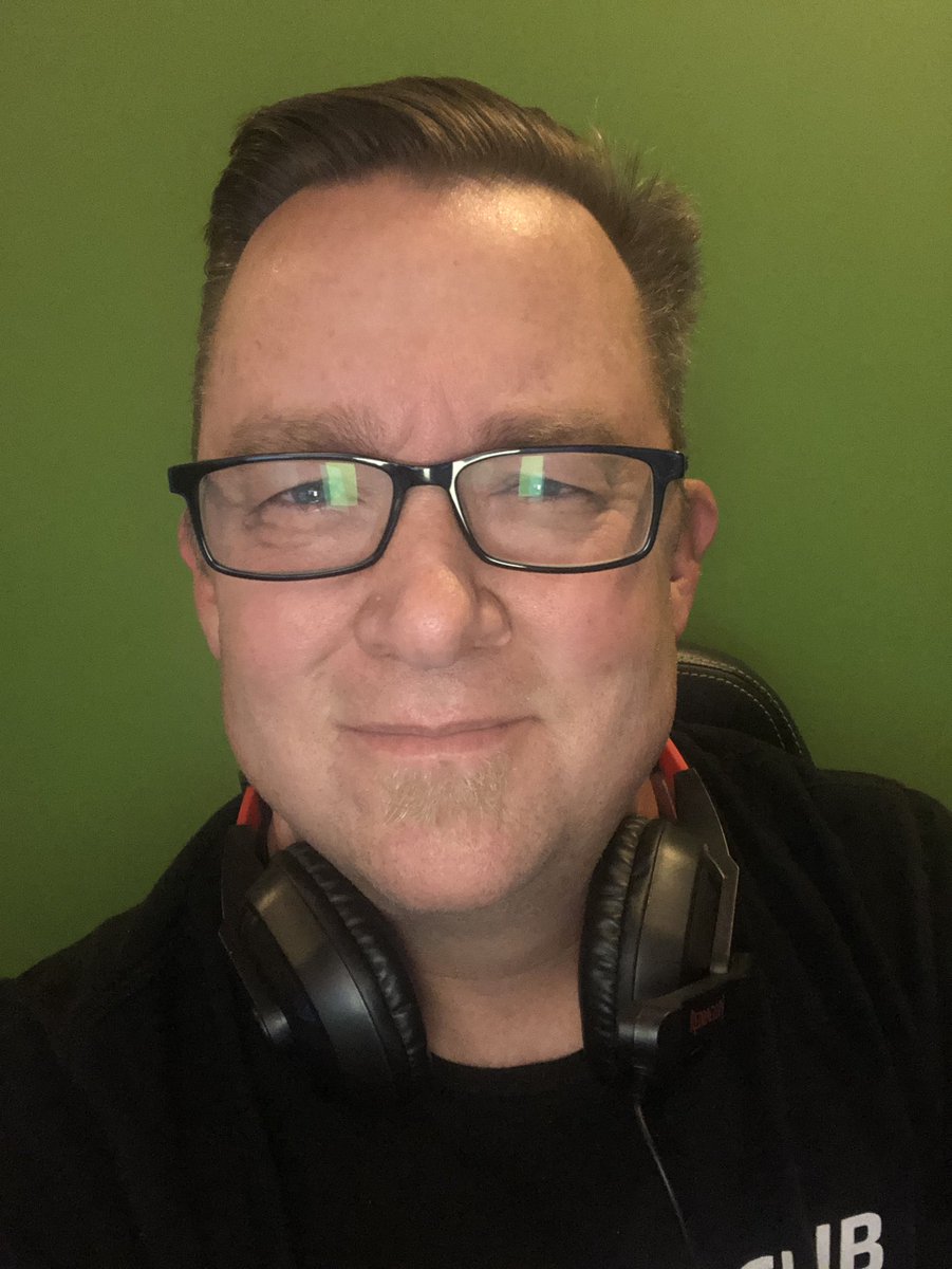 JMOtheSchmo's tweet photo. Going LIVE in 10 minutes! Feeling cute, might gift some subs... idk https://t.co/BwSwnZHPGp #minecraft #minecraftbuilds #minecraftdad #medieval #twitch #twitchtv #twitchstreamer #smallstreamer #twitchaffiliate https://t.co/8WjWv2XDZQ