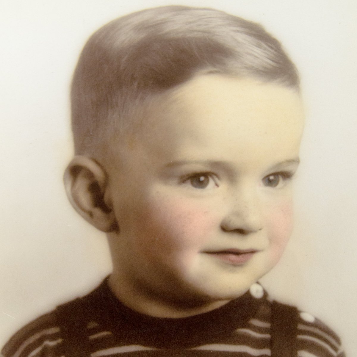 BellarmineBells's tweet photo. Sending our most heartfelt birthday wishes to the one and only Fr. Gerald T. Wade, S.J. ’55. Happy Birthday, Father Wade! #GoBells #BellForLife #Classof1955 #BellForOthers #AMDG https://t.co/h2YoAEUk9u