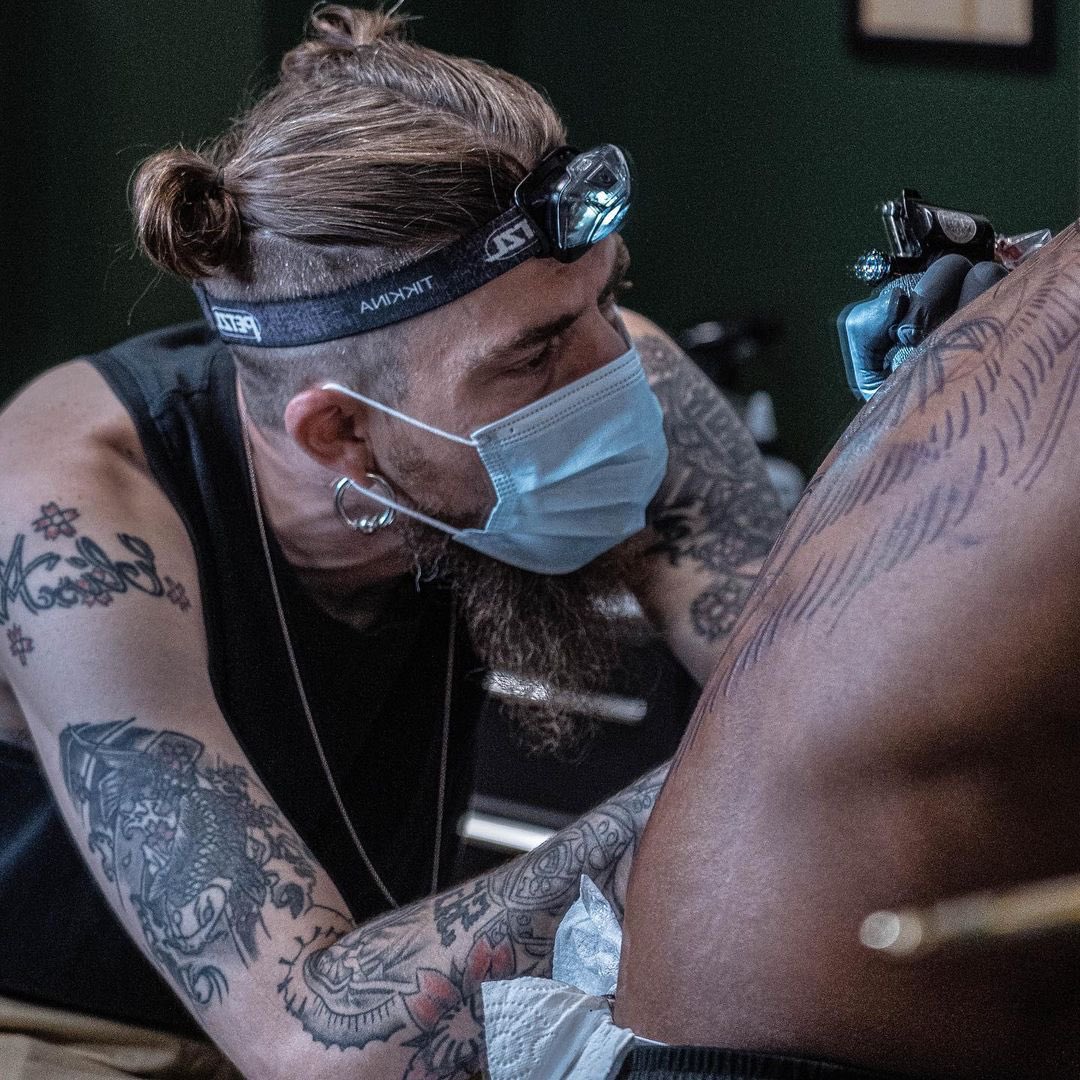 Walkin_Tattoo's tweet photo. @Morgan_Chapa VIENT DE REMPORTER LA CEINTURE !! 🏆🏆🏆 #thebelt https://t.co/2IRJlRzL0c