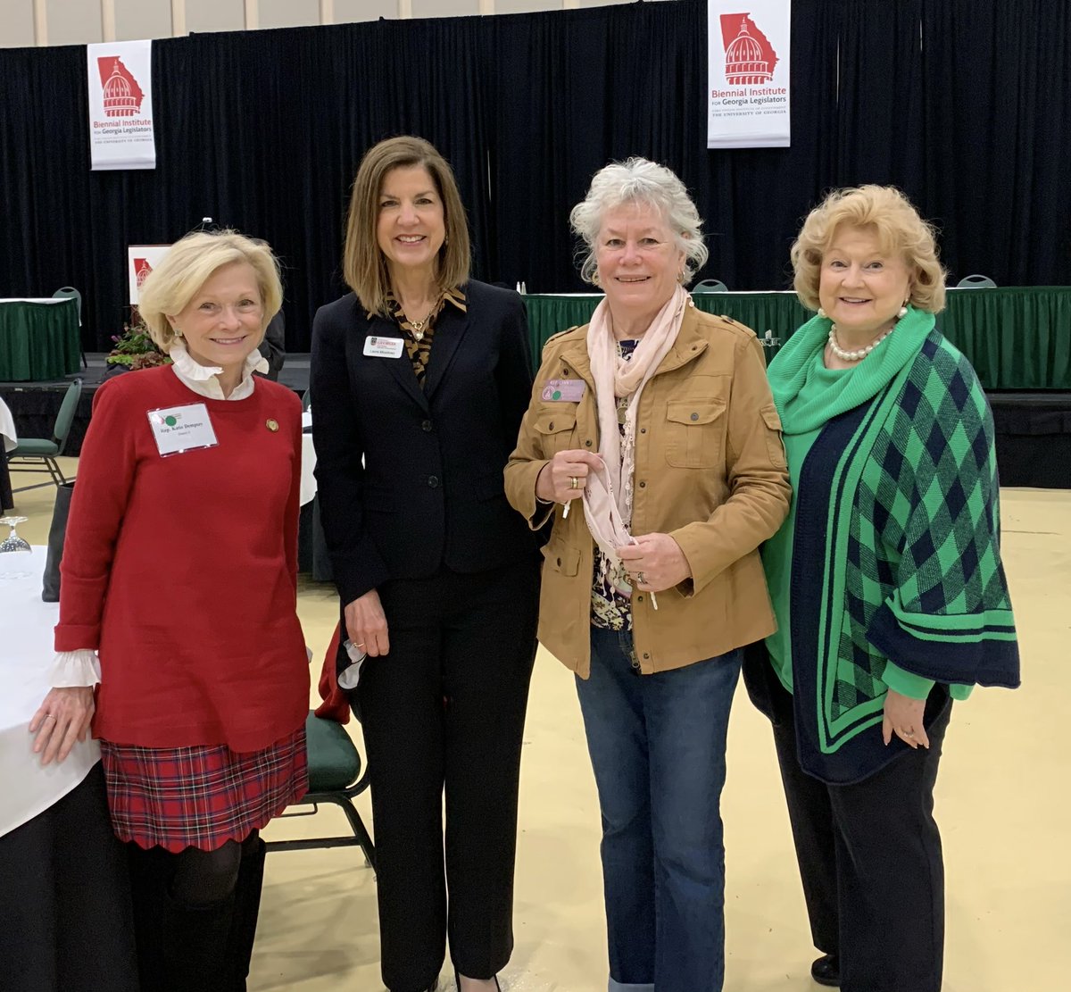 LynnSmithGA's tweet photo. Had a great time at the #BiennialInstitute for Georgia Legislators put on by @CVIOG_UGA last weekend. 

I would also like to say a big thank you to @LauraJMeadows for her years of dedicated public service as she has recently announced her retirement! 

#gapol https://t.co/nOFwcdw5VV