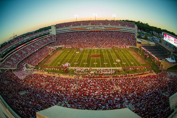 BrandonConnard's tweet photo. Blessed To Receive An Offer From The University Of Arkansas #WPS🐗 @RazorbackFB @coachkriesky @coachpel @BuckFitz @CadillacJBlack @DreamTeam7v7 https://t.co/Z7UEN0bUfQ