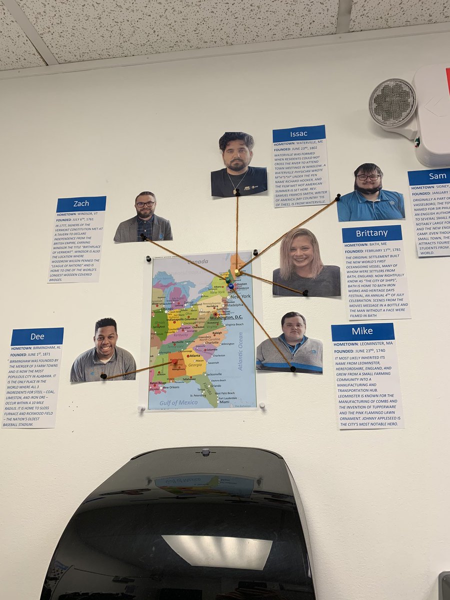 ZRichardsonATT's tweet photo. Come get the latest phones for your holiday gifts from Brunswick this year, and let us do the wrapping! Gift wrapping done here by yours truly, and we also got our Team Origins board up! #OurNE #SwitchOverSaturday #RockTheMask @CarolWalsh01 @keroninc @Phil__Oliveira @TheRealOurNE https://t.co/dsVz9NZ42l