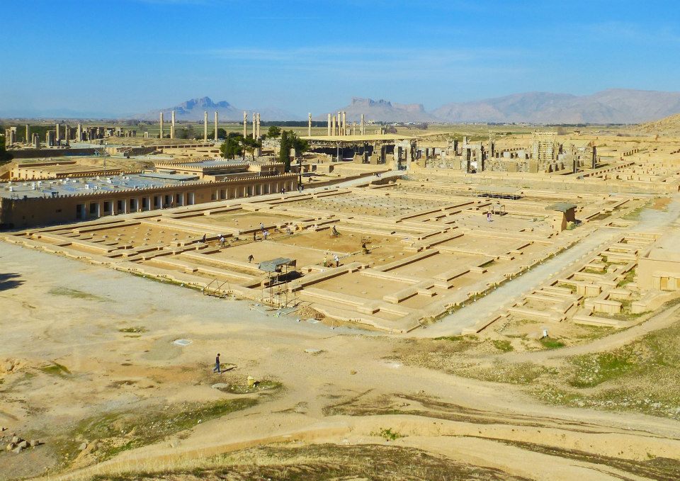 12) Another great country off the beaten path with fabulously friendly people and equally amazing sights is  #Iran. I just loved my trip visiting Shiraz, Esfahan & Tabriz and should go back to see more of the place. Pictured: the ancient site of  #Persepolis.