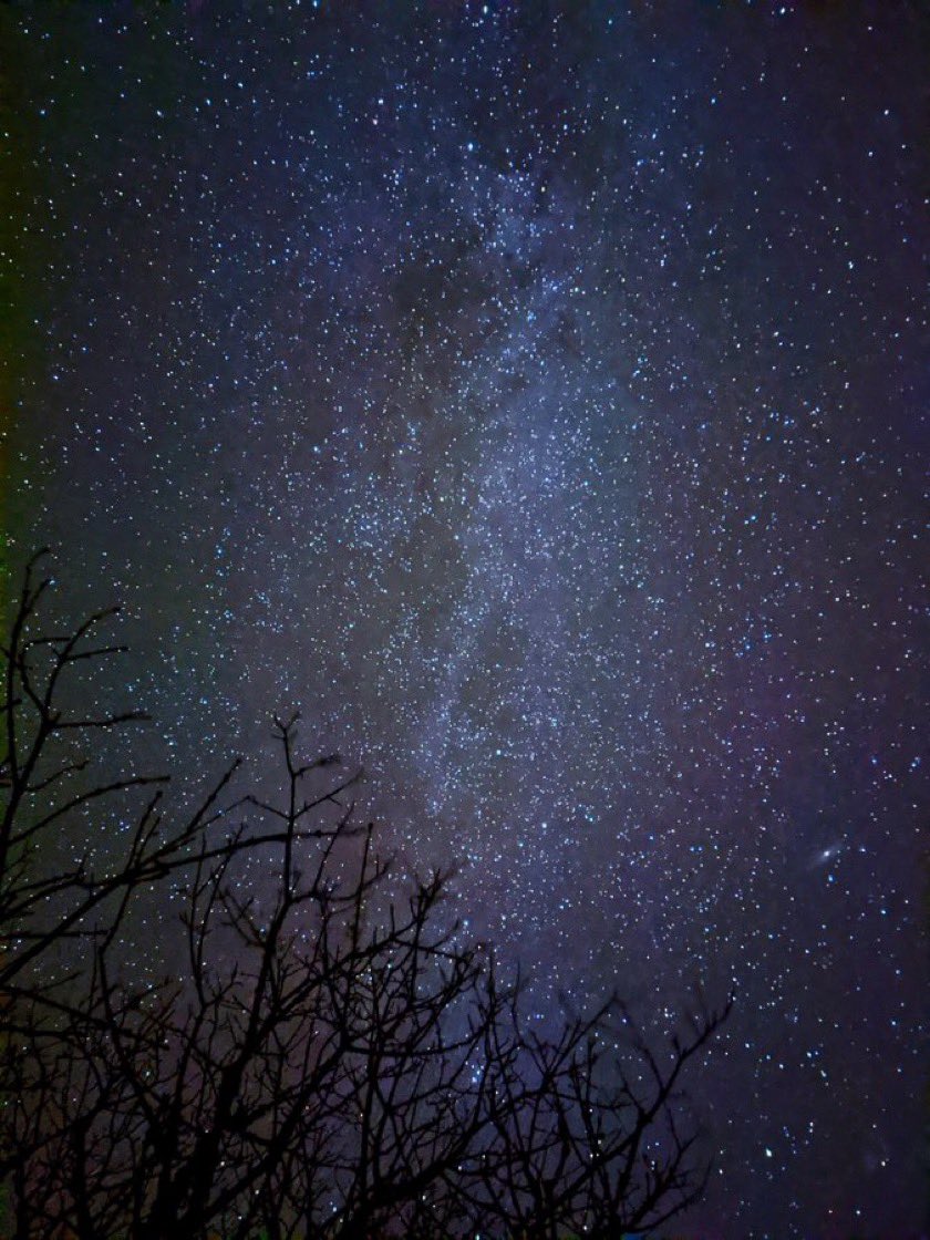 penpenpengwing's tweet photo. 💕🥺 feeling feelings today...
 [this one turned into a tanka (5-7-5, 7-7)]

rain softly falling
can you see the stars tonight
somewhere in the world 

knowing glances, smiles, touches
when will we be home again

cr: neil gaiman, others 
#40hoursofpractice #takecaretwoset https://t.co/KipRj3i8Fm