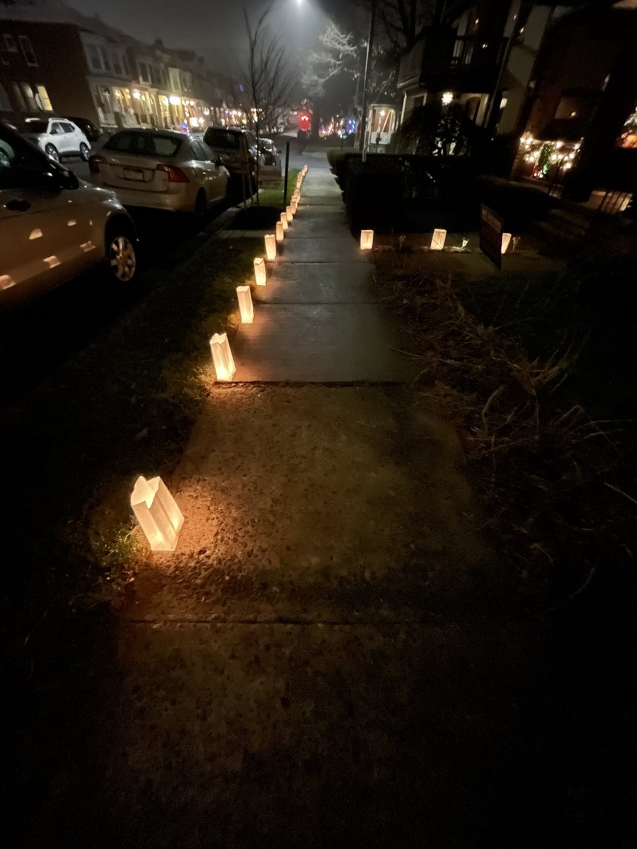 courtney tweet media