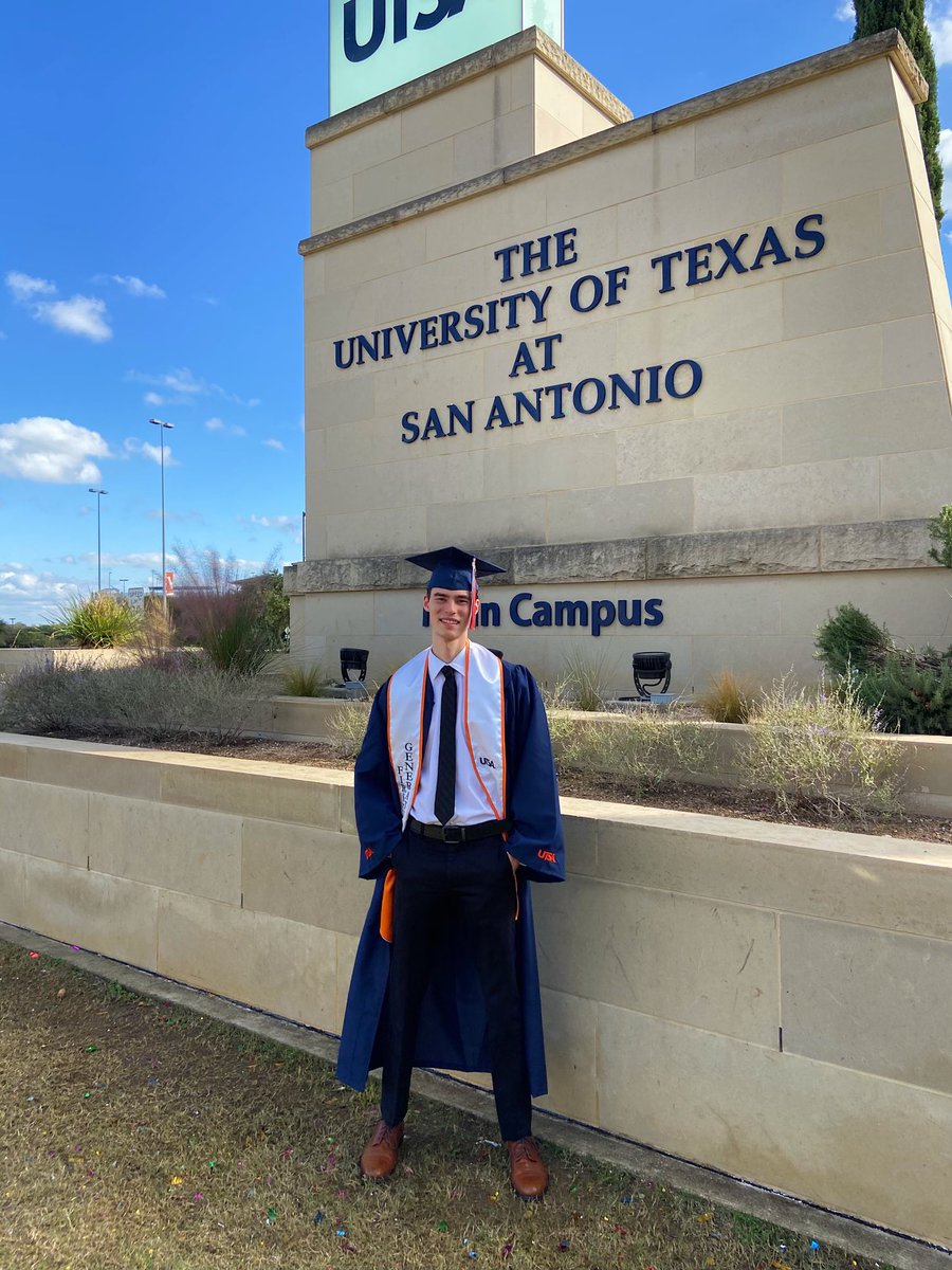 parsonsjacob99's tweet photo. I might’ve liked playing volleyball at UTSA, idk though https://t.co/QJquTIvHWL