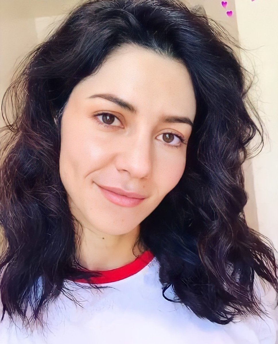 this thread is gonna make you want to touch marina's hair