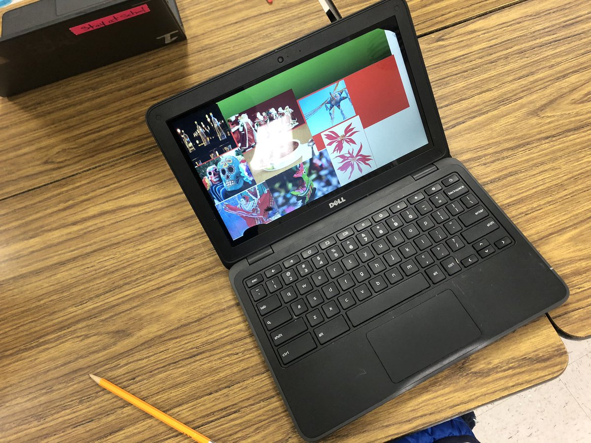 MsTimms3's tweet photo. My kids definitely enjoyed seeing other students presentations! #smithleopards #christmasaroundtheworld https://t.co/kI6osB2n0g