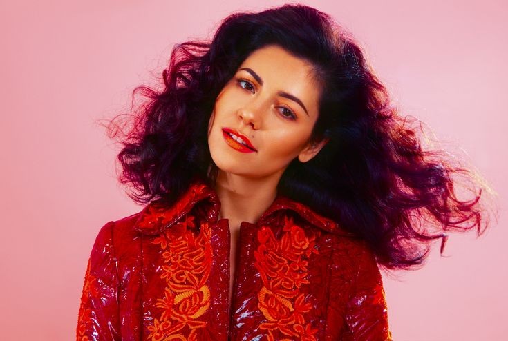 this thread is gonna make you want to touch marina's hair