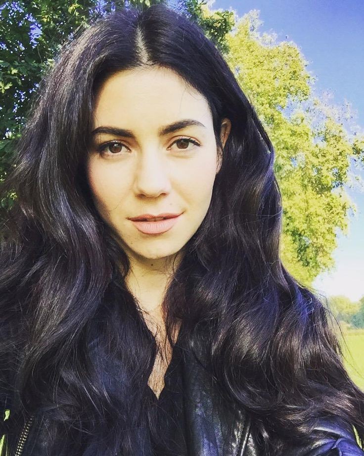 this thread is gonna make you want to touch marina's hair