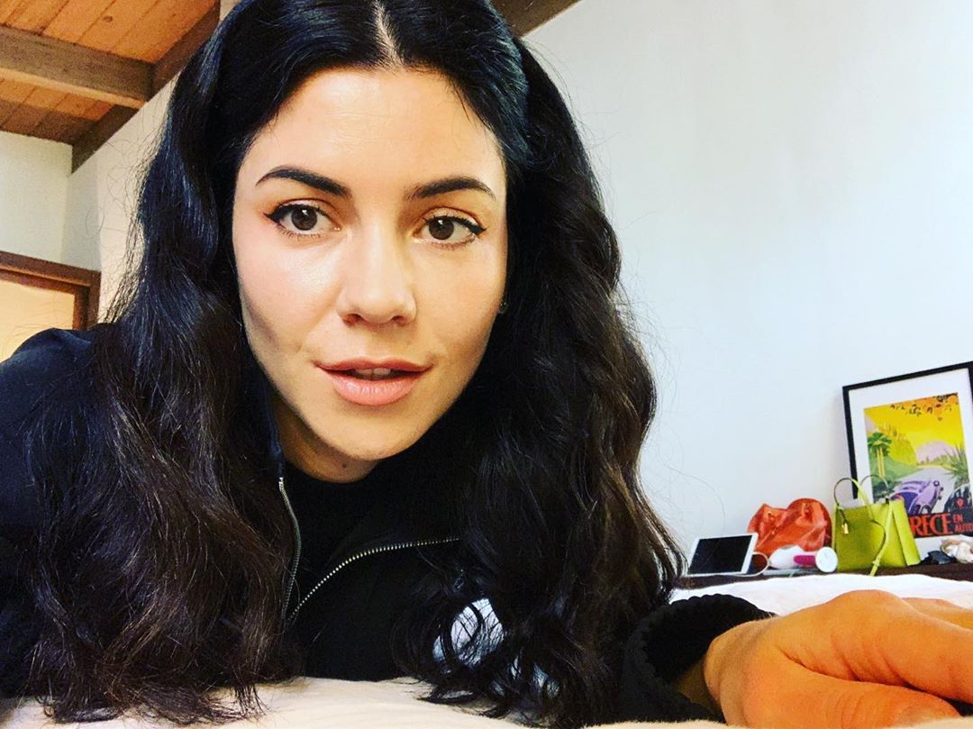 this thread is gonna make you want to touch marina's hair
