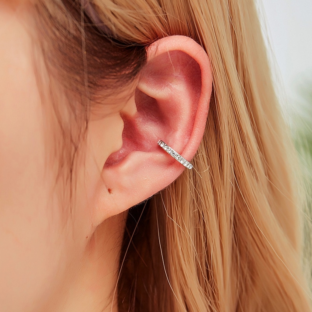 11thLounge's tweet photo. Thin Clip-On Crystal Band Earring #styles #pink https://t.co/vbhTqj3KzM