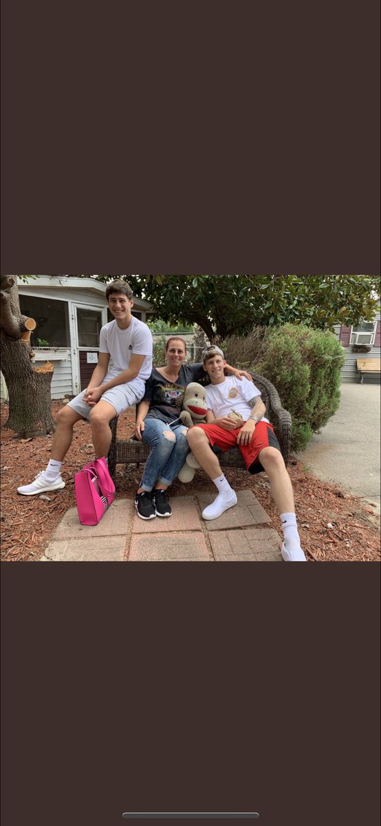 JordanBrickley3's tweet photo. Happy Kobe year to @J_Brickley12.... very thankful for all the things you’ve taught me and have done for me! I couldn’t ask for a better brother. Happy birthday Bub ❤️ https://t.co/JyCMMnqnEf