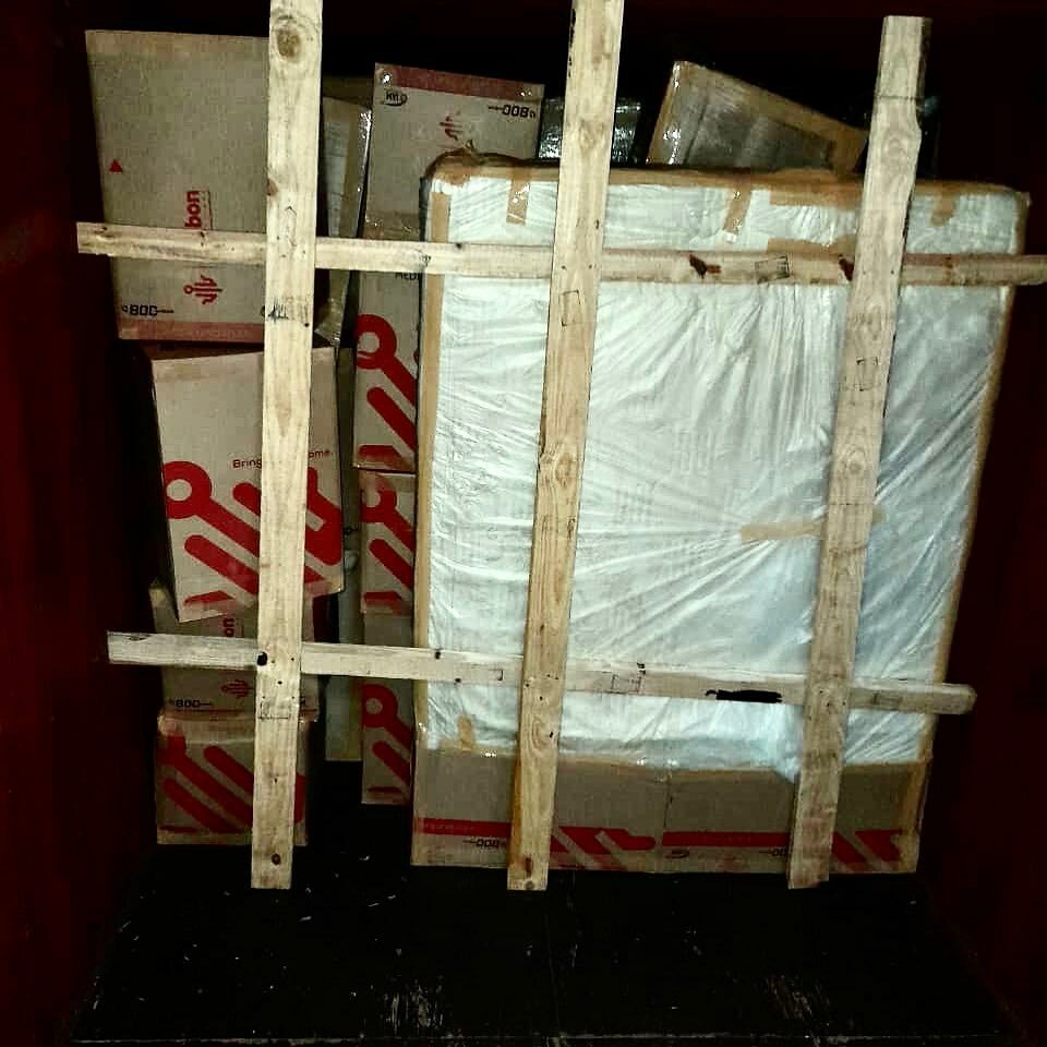 UNIBONDXB's tweet photo. #unibondxb #relocation #shipping https://t.co/5o4Wrhx26N https://t.co/unqeExj5Nv