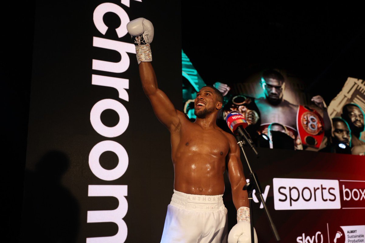 MatchroomBoxing's tweet photo. 2️⃣0️⃣2️⃣1️⃣

Tyson Fury* where you at?! 

#RoadToUndisputed #JoshuaPulev 

* We can't tag as we're still blocked 🙃 https://t.co/mvKEjU1lPE