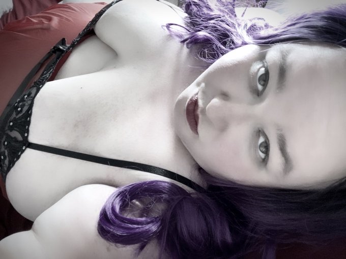 Princessofdemons’s pics and videos