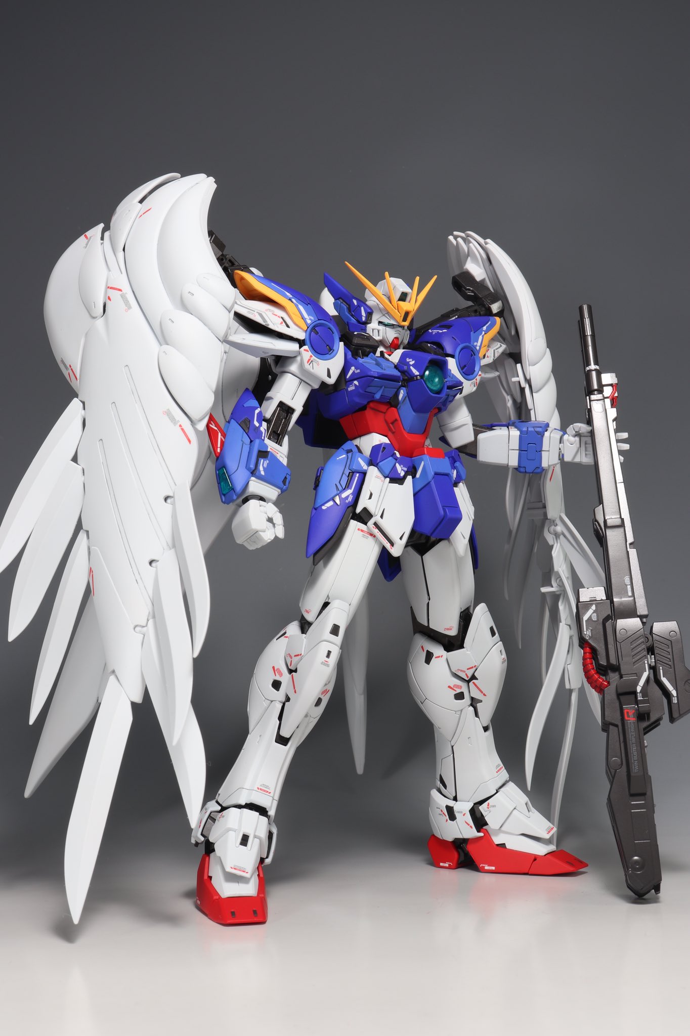 BANDAI - HiRM ウイングガンダム ゼロ EW(スペシャル