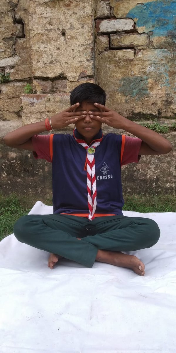 Shubham26928974's tweet photo. On the inspirational call of Mr Kiren Rijiju Ji, MOYAS, GOI, members of Asansol District and Malda District of Eastern Railway Bharat Scouts and Guides has organized various Fit India Initiatives - Yoga, Marathon, Prabhatpheri and Cyclothon
#fitindia #fitindiacyclothon #fihi https://t.co/gXfpcAZe3g