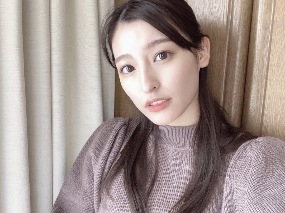 森高 愛 私自身1ヶ月 ロングラン公演は初めてなのでどうなるだろう と不安もありますが 観に来てくださる方に何か少しでもお届けできたらという気持ちで頑張らせていただきます チケットのことなどは改めて後日お知らせします 断捨離 断捨離三