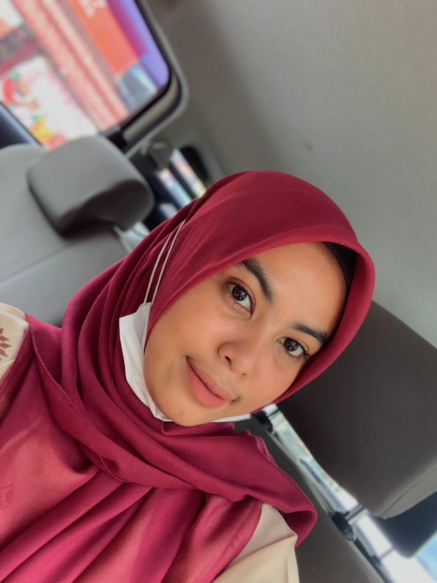 fatihahrohizan_'s tweet image. Kenduri dulu 🤭 

Tak lupa jugak lipmatte #feverglamMyEdition 😍 Fatihah pakai code Cun+Ok Sis 🤭 

@SabrinaShuhaim1 @FeverGlam_