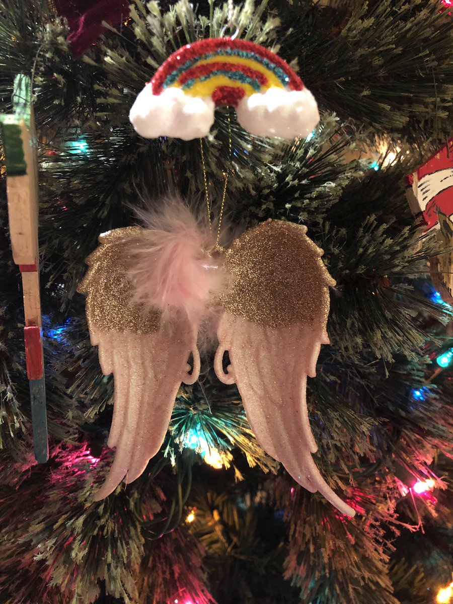 Chels_Burg's tweet photo. My little Waverly contribution to Christmas #WynonnaEarp #AngelWaves https://t.co/uXavmB1QvP