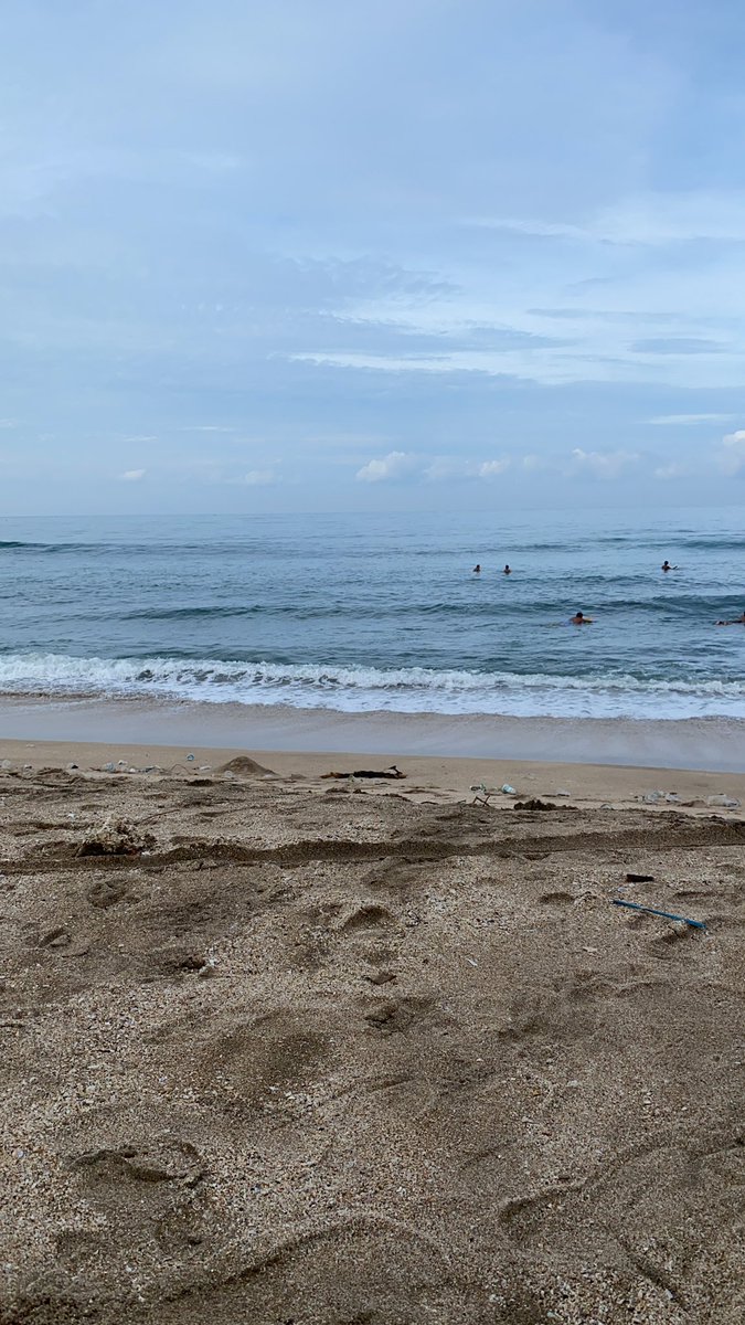 JennyLamtio's tweet photo. Goodmorning y'all.. biar twitternya gak isi berita penangkapan HRDS aja ya.. ini kukasih pantai🥰 #pantaikuta #baliupdate https://t.co/gIZn4RqJRF