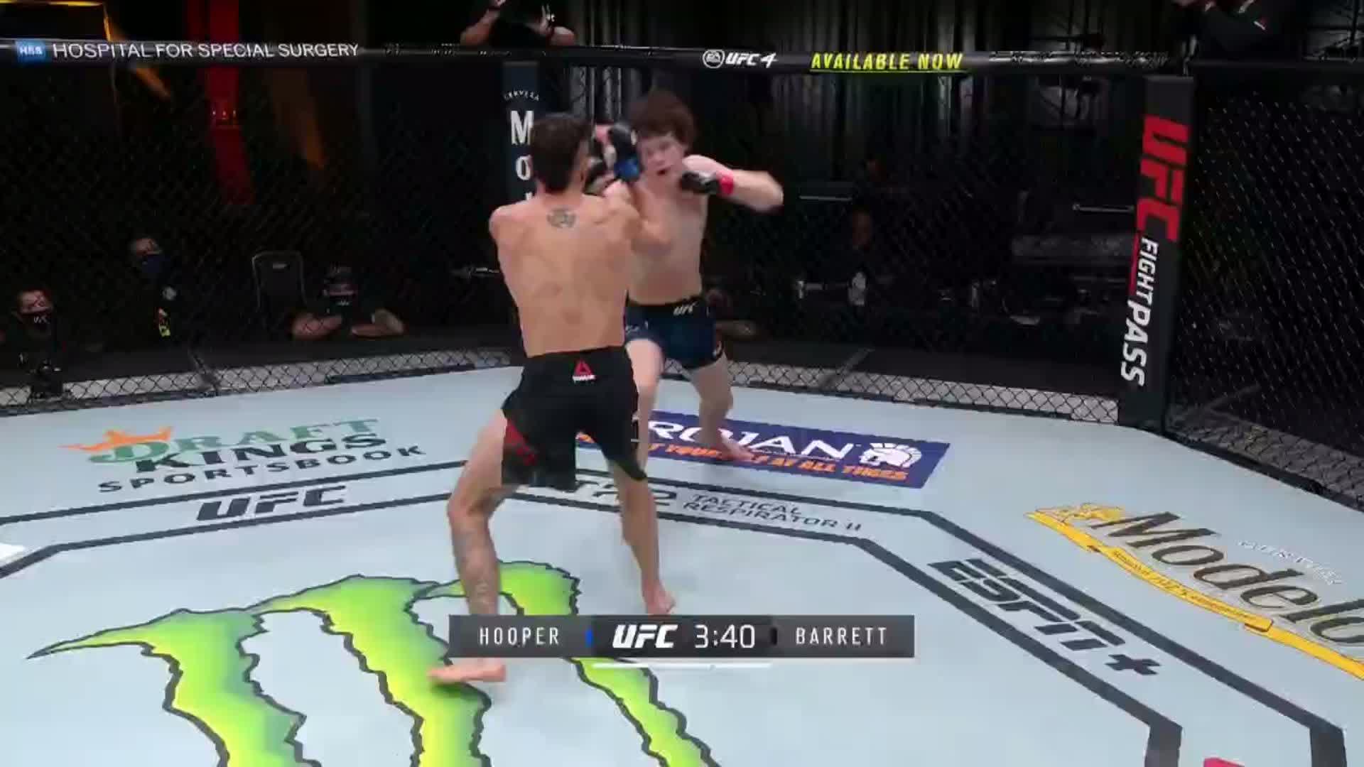 UFC Español on "Interesante manera de la pelea al suelo! #UFC256 https://t.co/WltxKVe2tX" / Twitter