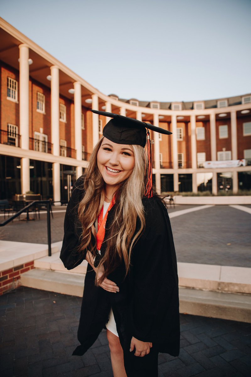So proud of my baby sister! Cant believe she's graduating already.  #Okstate20 @AllieMendenhal3 <a href="/okstate/">Oklahoma State Univ.</a> <a href="/SpearsBusiness/">OSU Spears School of Business</a> 🥳🎓