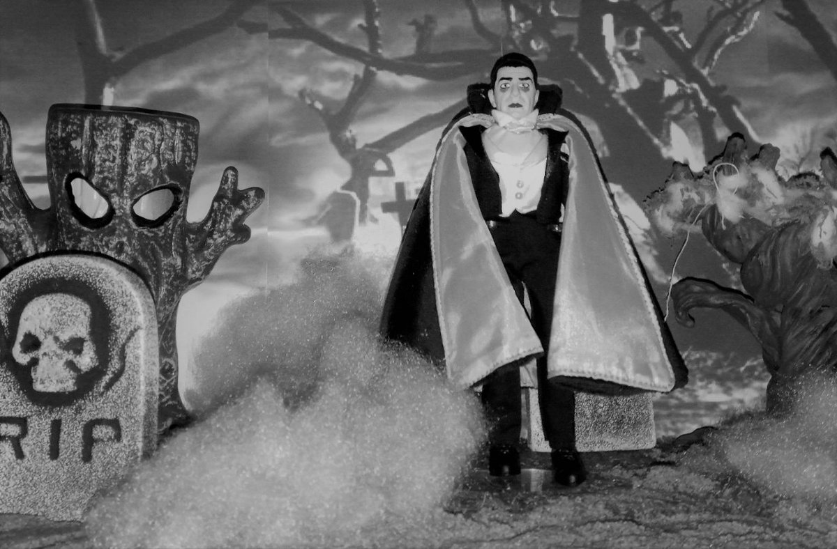 MEarthprime's tweet photo. #MeTV #Svengoolie Well the #ReMegos were easy 2nite... https://t.co/3zTGRNkcvI