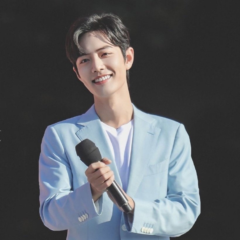 "Venus supports Xiao Zhan and talks about Anti's, and people calm their minds in the arena and return to their original heart." https://baijiahao.baidu.com/s?id=1685920980168352427