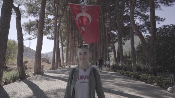 Editing my Turkey vlog 🇹🇷 Looks cool so far! https://t.co/LfWJG3MFTB