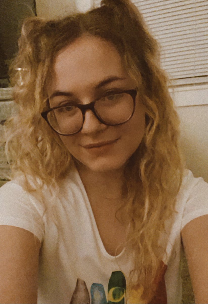 Come hang out with me! I’m live 🥺 #TwitchStreamers #SupportSmallStreamers #gamergirl #twitchaffiliate