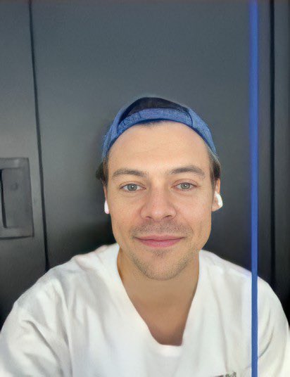 finelinests's tweet image. my baby is so pretty