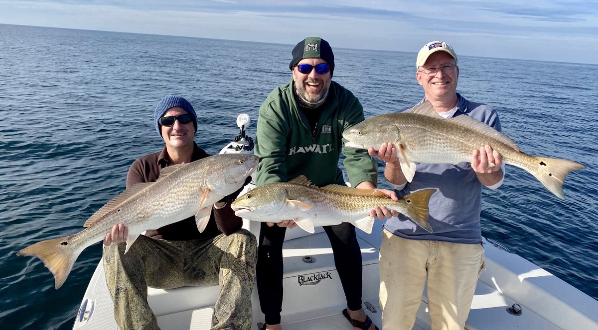 Nearshore triples and glassed out seas☀️🎣
.
.
.
#charlestoncharters #charlestonsc #redfish #redfishonfly #flyfishing #fishingcharters #lowcountry #summerfishing #springfishing #bullreds #floodtide #charlestonfishing #charlestonharbor #sightfishing #catchandrelease #redfishing