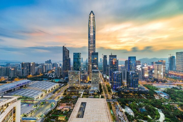 FreeZoneStories's tweet photo. #China: #Qianhai, as #Shenzhen's first "Pilot Free Trade Zone", naturally plays a key role in the advancement of the region as it develops into the "Shenzhen-Hong Kong Modern Service Industry Cooperation Zone".

For More: https://t.co/S4IfBCzpuj
Via:China Daily Asia
#HongKong https://t.co/KHU8jJqIFY