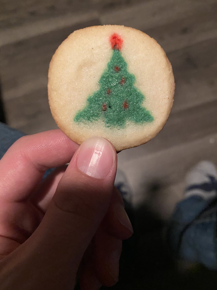 haislop_07's tweet photo. If these aren’t your favorite cookies, don’t talk to me. https://t.co/l83IaYaRMG