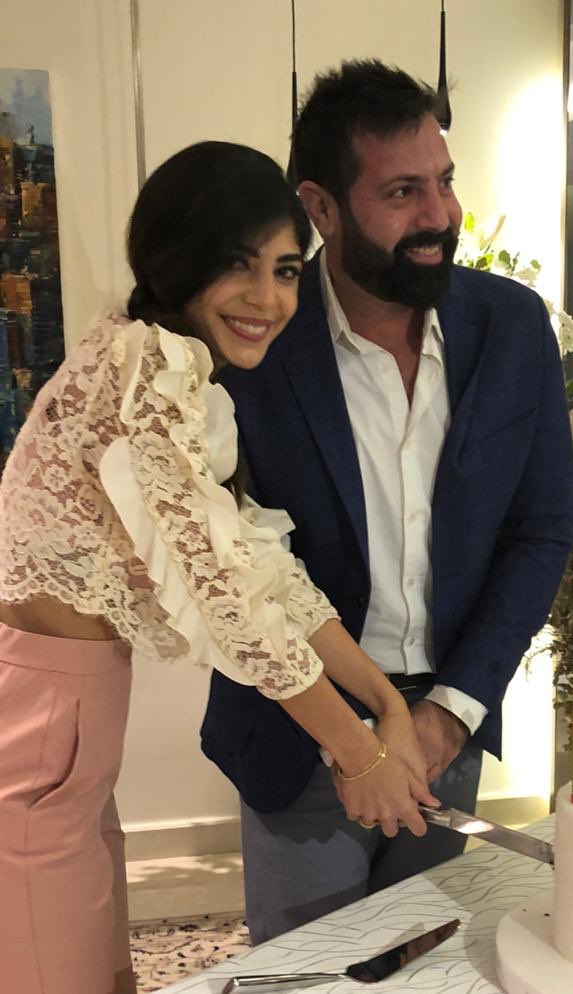 Back to the rings, i got engaged  is it engagement? Or is it love? Its both actually. Wish us that our engagements do not kill our love   @Chukriiii cheers 