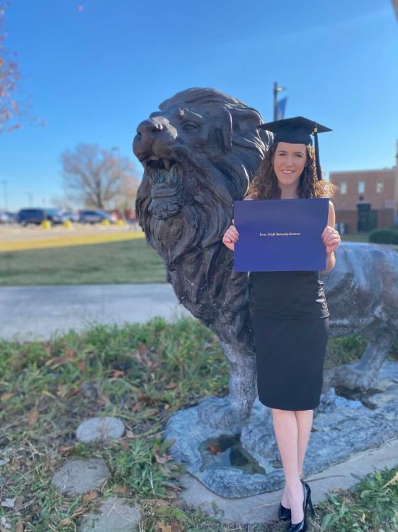 TAMUCDELTS's tweet photo. Join us in congratulating @MaureennReaddyy for graduating this semester! From freshman year you’ve been one of our biggest supporter and we couldn’t be more grateful. You were our Delt Queen and a friend to every one of us. We hope nothing but the best for you! 💛💜 https://t.co/5z4GLPtQ57