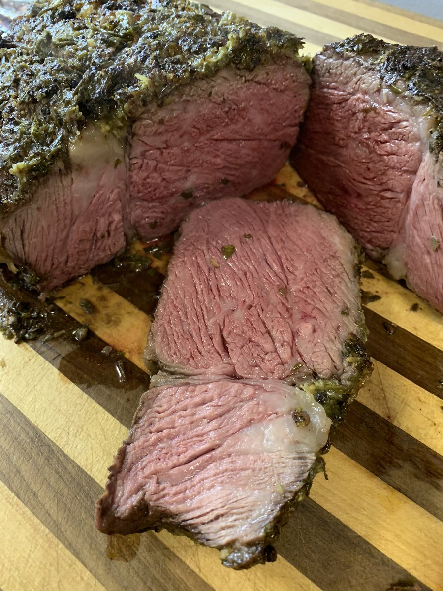 dallascarlson's tweet photo. Chuck roast marinated in a salsa verde for 24 hours, then roasted low and slow. Served with a horseradish sauce. Killer!
.
#homechef #cheflife #truecooks #nycchef #chefdallascarlson #killinitinthekitchen #makinmygrandmasproud https://t.co/61wmNgBVXy