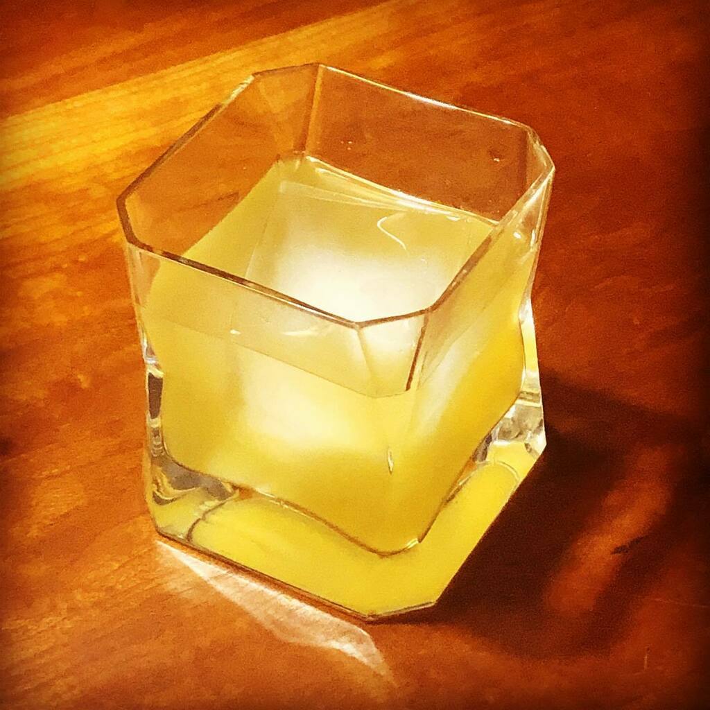 lokimann's tweet photo. An effective and fun town day getting supplies for next weeks Hot Lunch program deserves a Meyer Lemon Bourbon Sour. #thewanderingalchemist @fourrosesbourbon #hornbylife https://t.co/sdTVEn2aVM #thewanderingalchemist https://t.co/t3KlZwnhRw